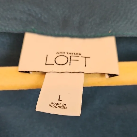 LOFT Blue Cap Sleeve Tie Front Blouse - Picture 2 of 7